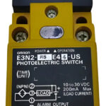 Omron E3n2-r5e44-us Interruptor Fotoeléctrico 10-30 Vdc.