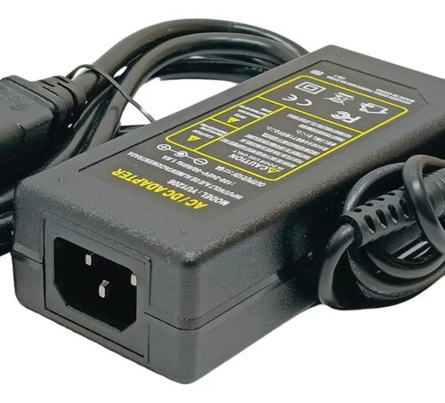 Yu1206 Adaptador De Fuente 12v 6a - Ca 100-240v 50 60hz Dc