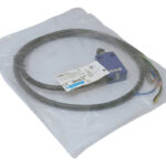 Xcmd2111l1 Interruptor De Posicion Xcmd-extremo Embolo Azul / Negro