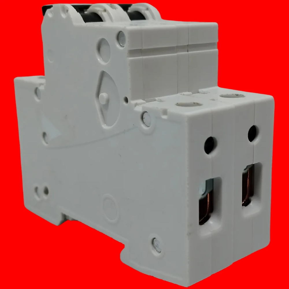Siemens 5sj6210-7sc Interruptor - Imagen 3