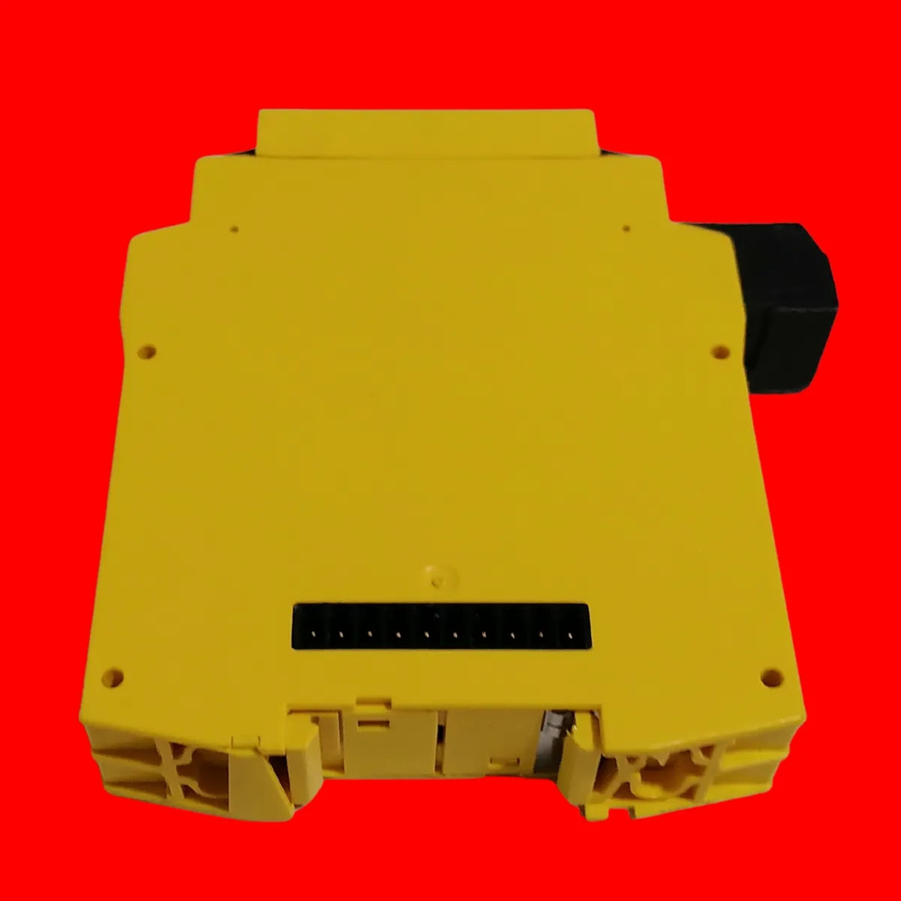 Sick Fx3-cpu130002 Safety Relay 1043784 - Imagen 3