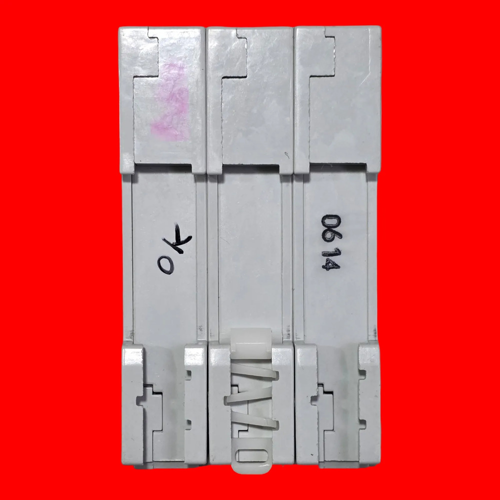 1492-cb3 H050 Allen-bradley Interruptor Automático Ser C - Imagen 5
