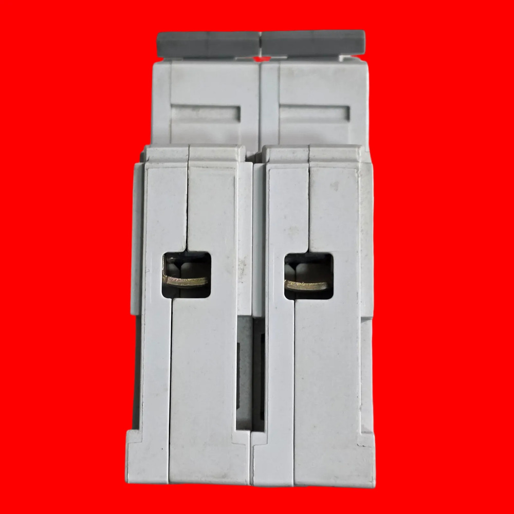 Allen-bradley 1492-cb2 G050 Interruptor Termomagnético Ser B - Imagen 6