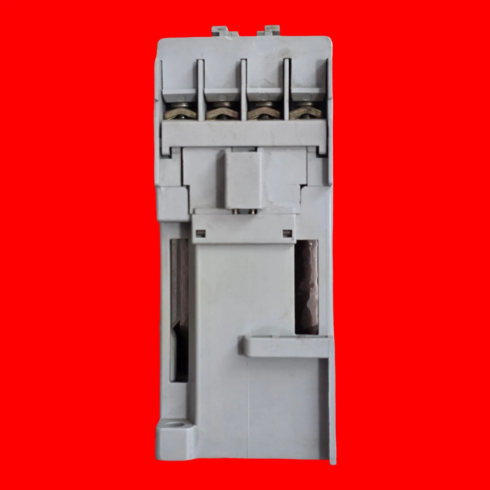 Allen-bradley 100-c09z*10 Contactor Ser A - Imagen 5