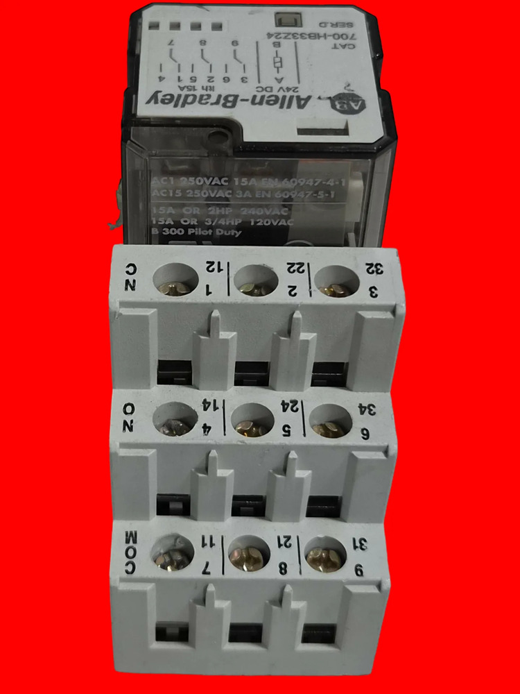 700-hn153 Allen Bradley Relay Din Con 700-hb33z24 - Imagen 4